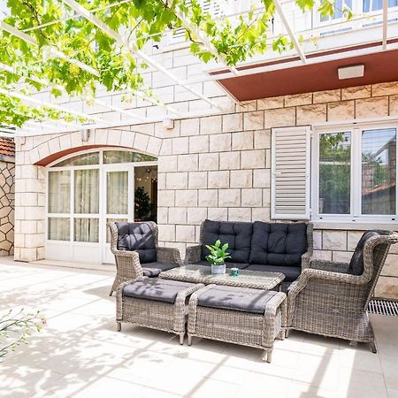 Holiday Home King Дубровник Екстериор снимка