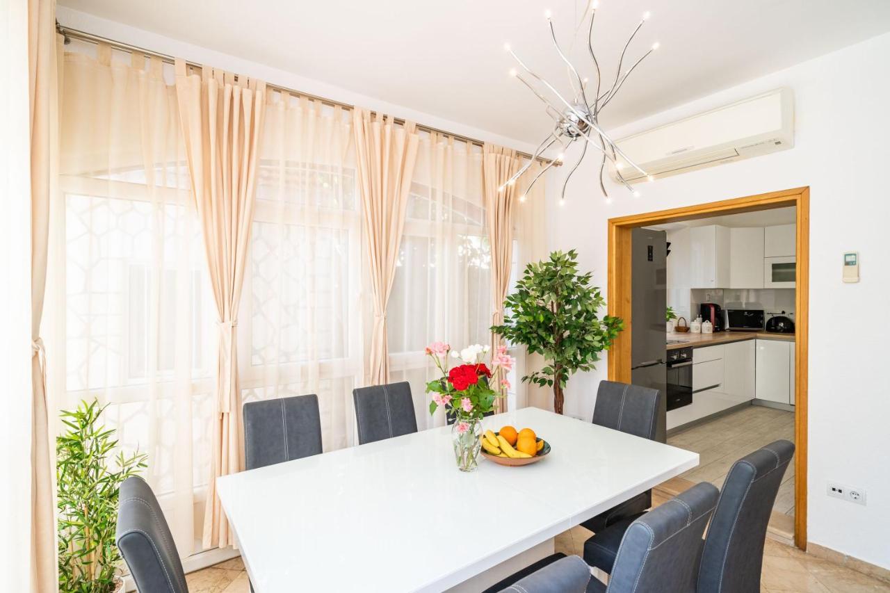 Holiday Home King Дубровник Екстериор снимка