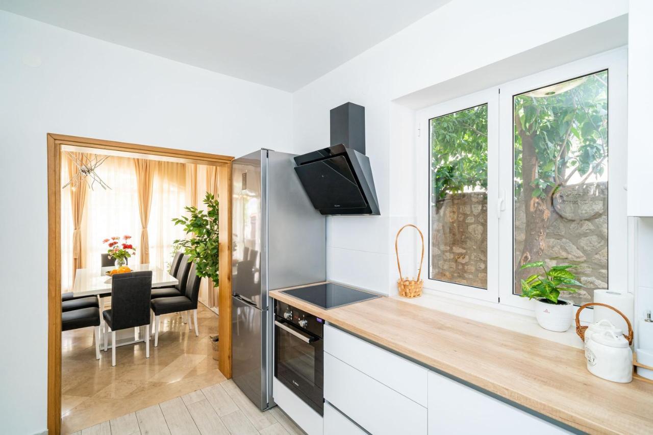 Holiday Home King Дубровник Екстериор снимка