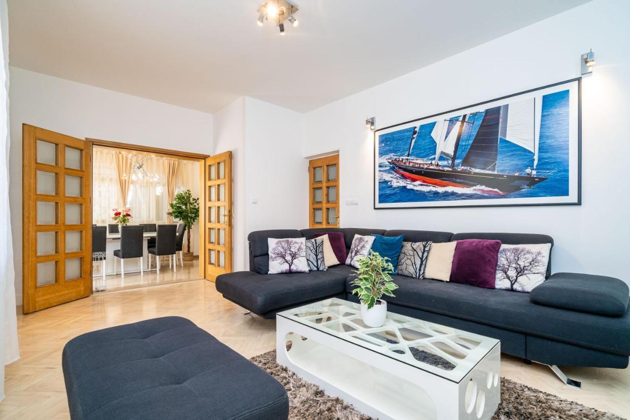 Holiday Home King Дубровник Екстериор снимка