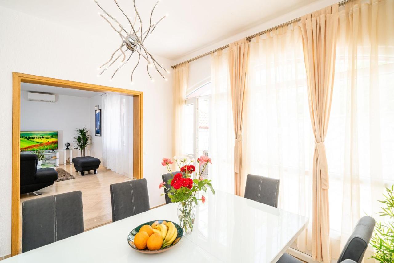Holiday Home King Дубровник Екстериор снимка