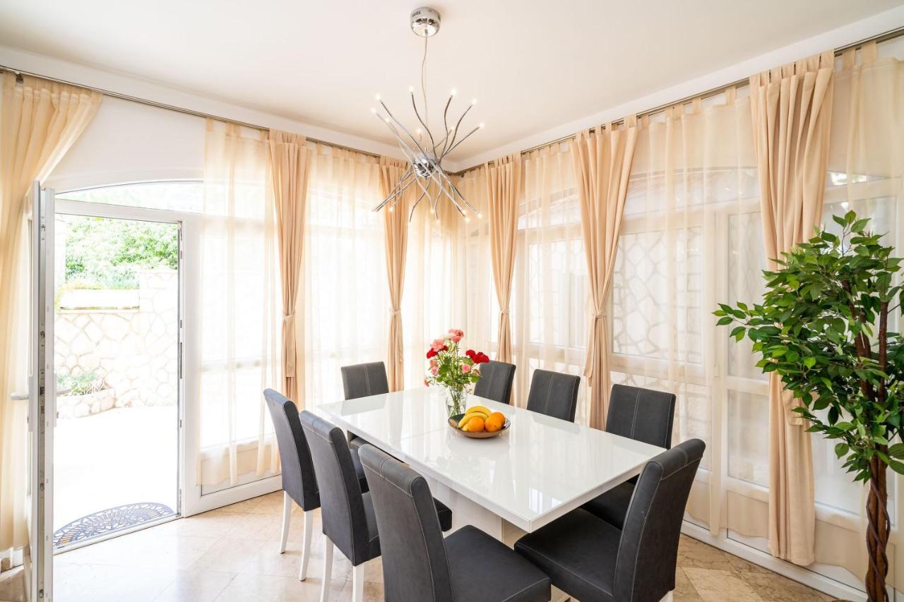 Holiday Home King Дубровник Екстериор снимка