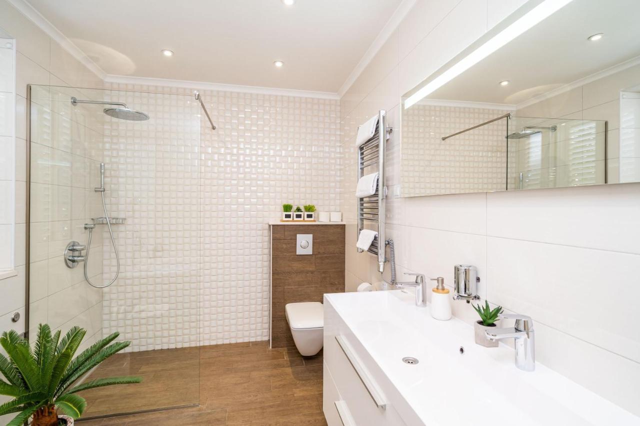 Holiday Home King Дубровник Екстериор снимка