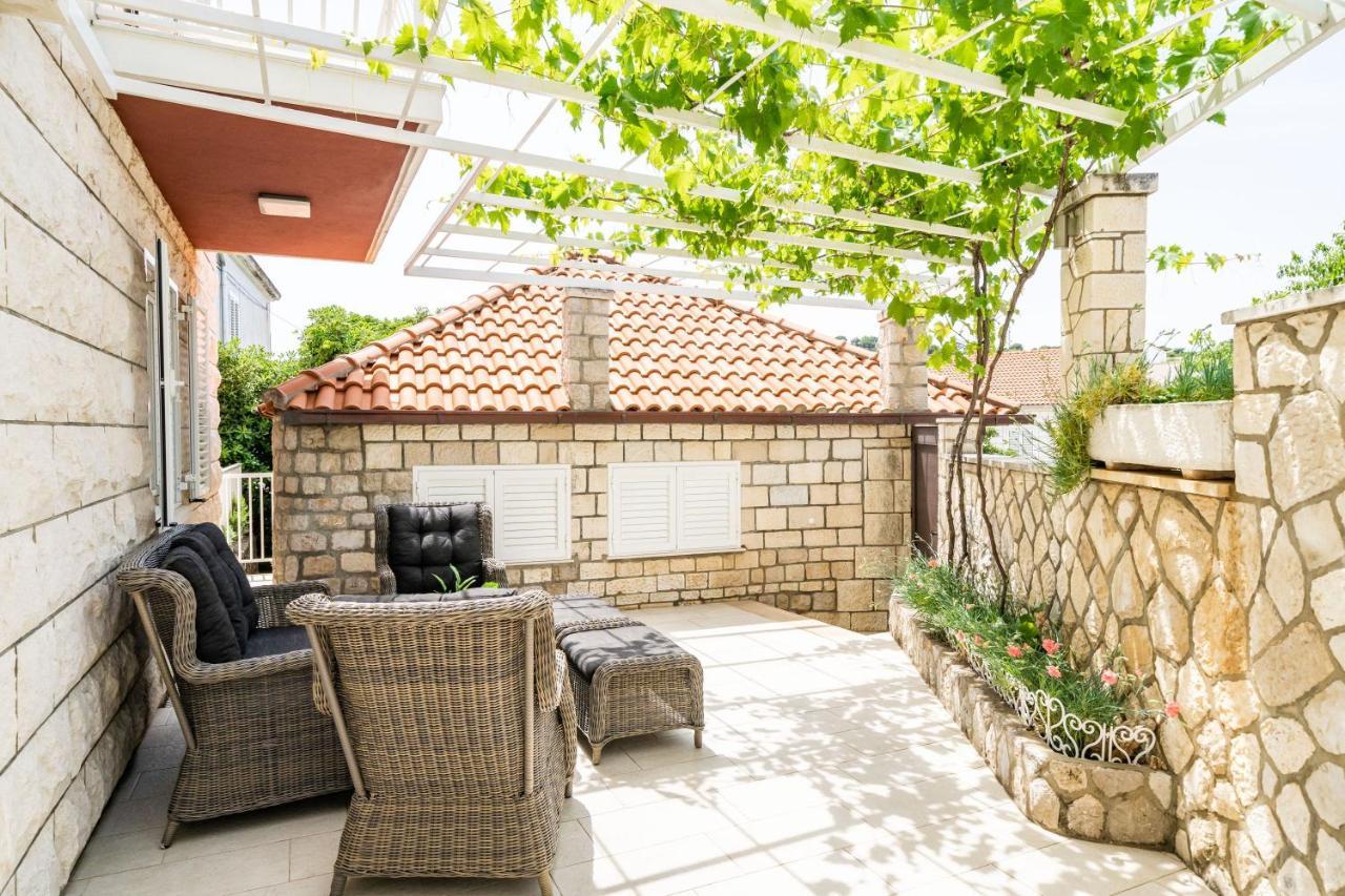 Holiday Home King Дубровник Екстериор снимка